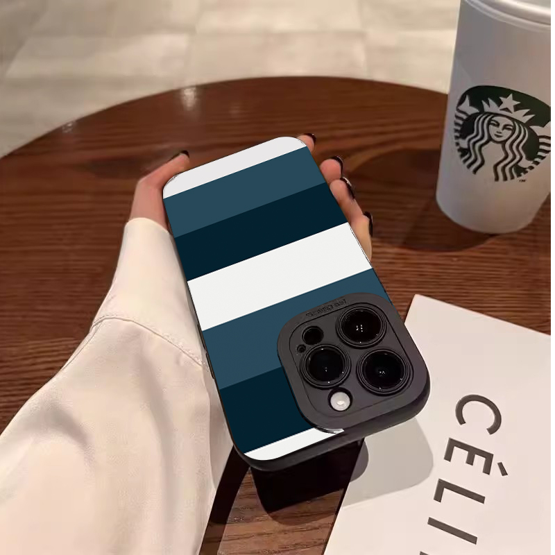Mavi Beyaz Çizgili Desenli Tel - Samsung Galaxy A55 incelemesi ve fiyatı